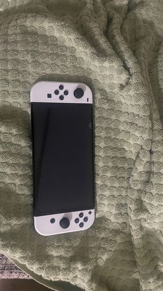 Nintendo Switch OLED Blanca y Negra