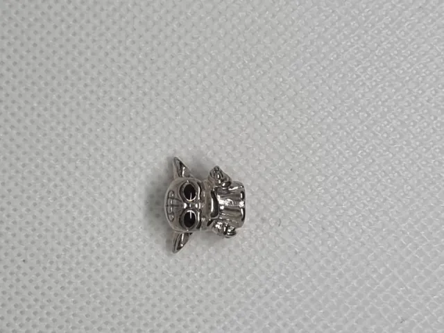 Mini Yoda Charm Plata