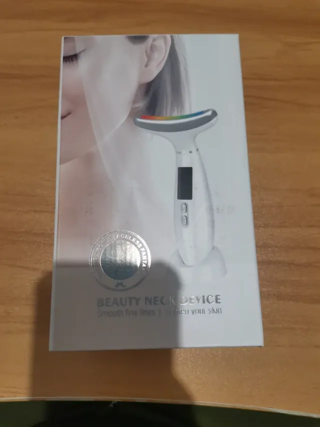 Masajeador Facial Eléctrico 6-EN-1