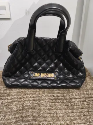Bolso Love Moschino Negro Acolchado
