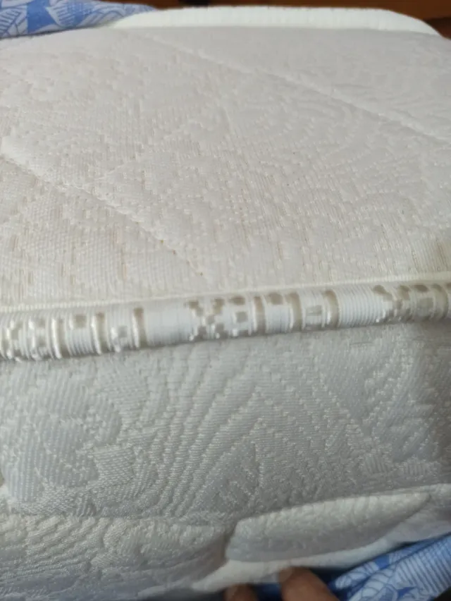 Colchón y somier flex 190x135 casi a estrenar