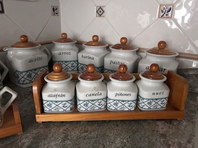 Set Botes Cerámica Cocina Madera