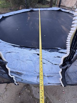 Cama elástica con red de seguridad