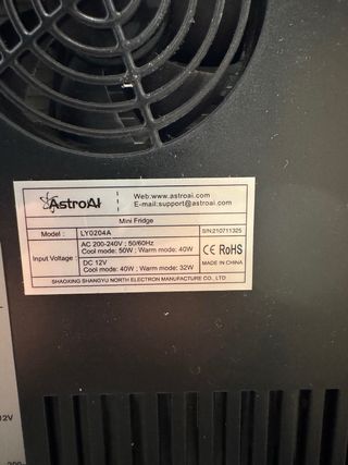 Nevera Portátil AstroAI Mini Refrigerador