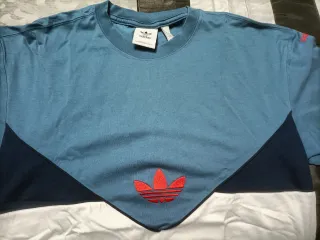 Camiseta Adidas Talla L Azul y Blanca