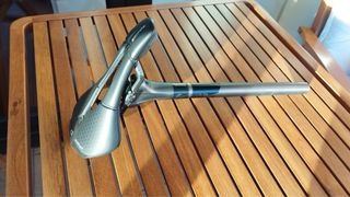 Sillín Prologo scratch m5 y Tija FSA kfx 27.2