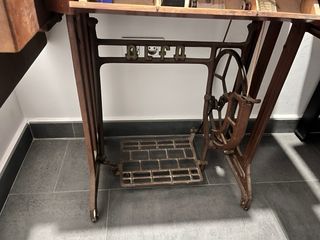 Máquina de coser Alfa vintage