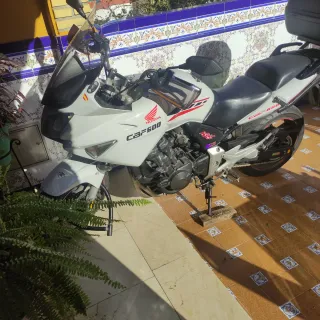 Honda CBF 600 - Moto de carretera