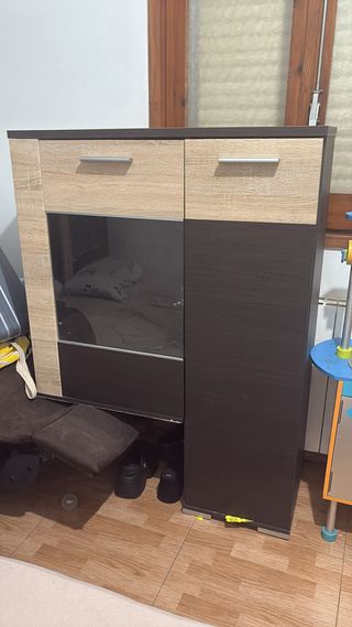 Vitrina madera y cristal