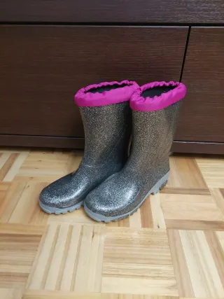 Botas de agua niña T35 plateadas