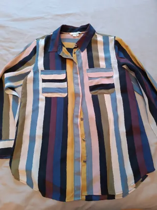 Blusa de seda con rayas