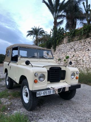 Land Rover Santana 88, serie 3 del 75. 900 Km