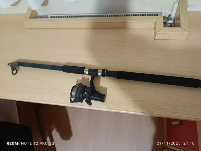 Caña de pescar con carrete