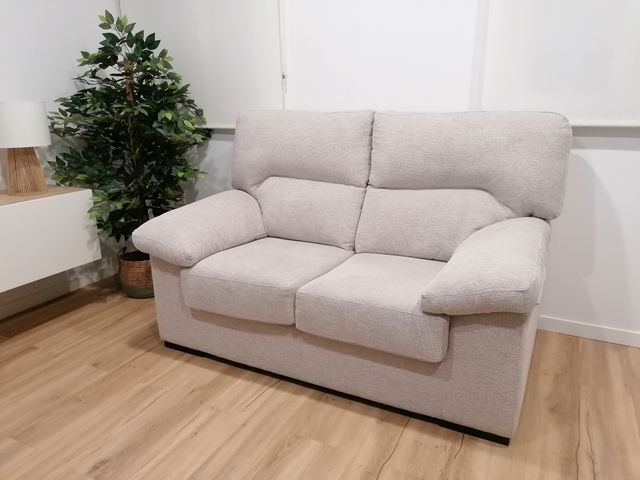 Sofá 2 plazas beige 170x100 tela antimanchas.