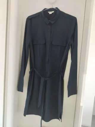 Vestido camisero azul con cinturón