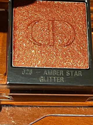 Sombras Dior Mono (Oro, Rosa, Rojo)