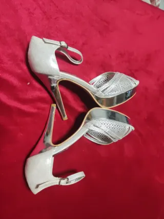 Zapatos de tacón plateados Tulipano