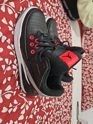 Zapatos Jordan Originales Negro/Rojo