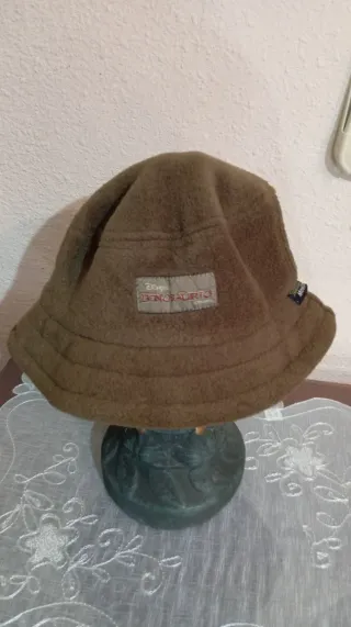 2 Gorros a cuadros negro y gris,y marrón por 4€