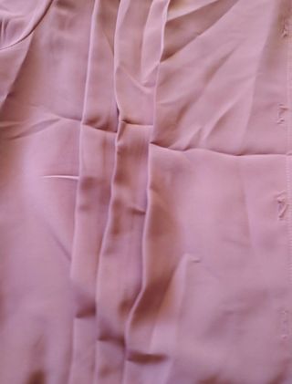 Blusa rosa plisada