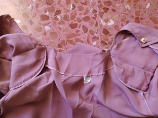 Blusa rosa plisada