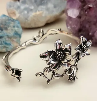 Pulsera de Plata con Flores