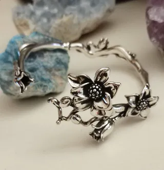 Pulsera de Plata con Flores