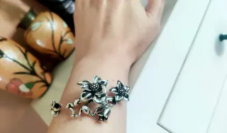 Pulsera de Plata con Flores