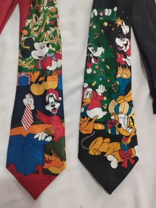 2 Corbatas Mickey Mouse Navideñas Vintage