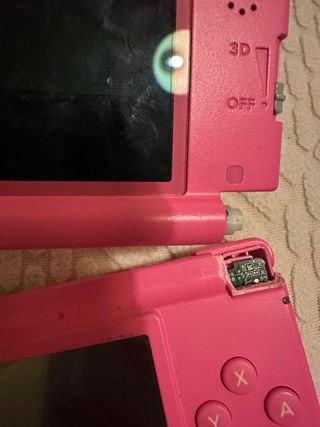 Nintendo 3DS Rosa para Reparar + funda de regalo