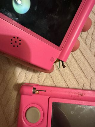 Nintendo 3DS Rosa para Reparar + funda de regalo