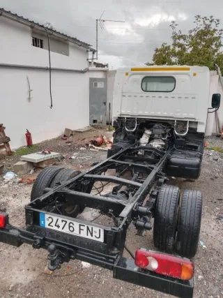 Camión Nissan Cabstar