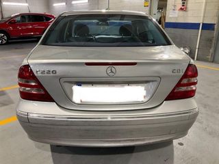 Mercedes-Benz Clase C 2005