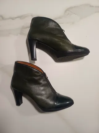 Botines de cuero verde oscuro talla 40