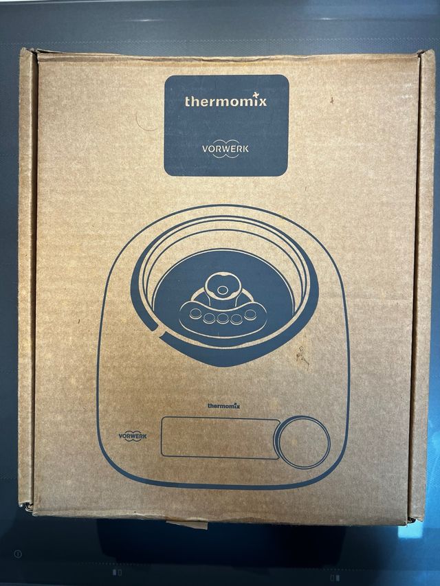 Thermomix Friend Vorwerk- Nueva, sin uso.