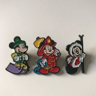 3 pines Mickey Mouse Disney