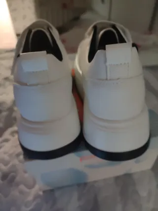 Deportivas blancas con velcro 1970s y plataforma