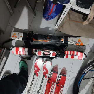 Lote de Esquís Elan, Nordica, Atomic