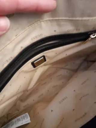 Bolso Guess Marrón y Dorado