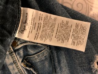 Pantalón vaquero hombre desgastado