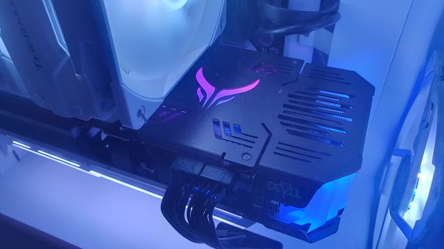 RX 6800 XT 16GB Red Devil