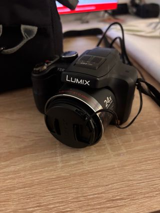 Cámara Panasonic Lumix FZ48 Negra