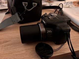 Cámara Panasonic Lumix FZ48 Negra