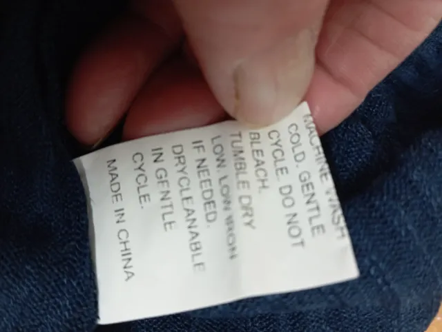 Maglione a coste con collo alto blu