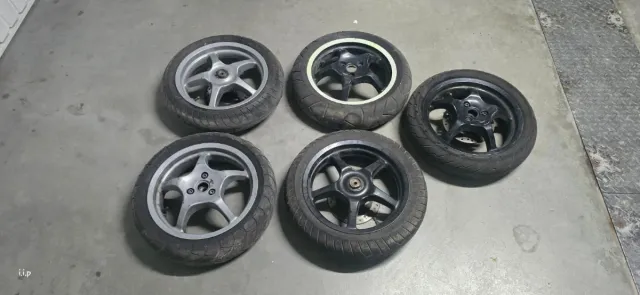 Llantas Aerox 5 unidades