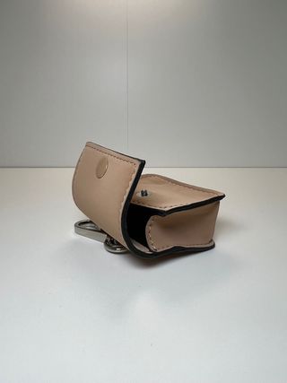 Funda para AirPods color beige