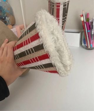 Botas de pelo beige y multicolor