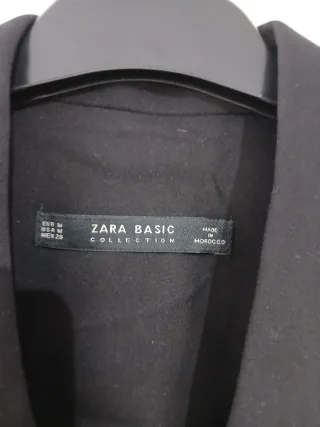 Mono tipo blazer Zara negro con encaje