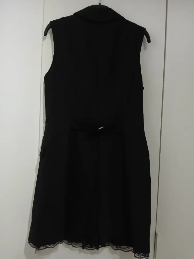 Mono tipo blazer Zara negro con encaje