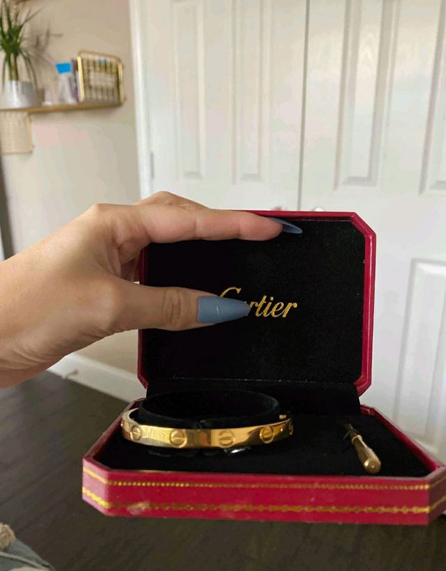 Pulsera Cartier  Love Dorada